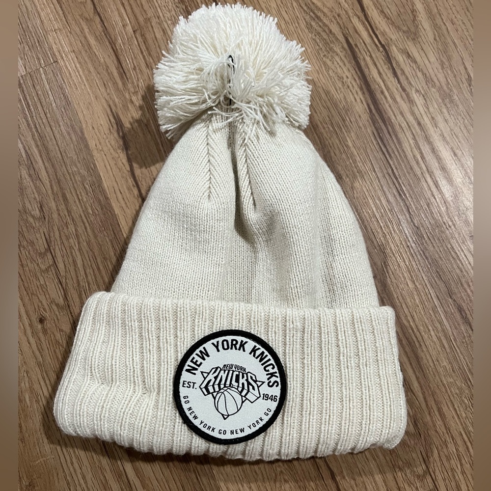 New York Knicks Cream Knit Beanie